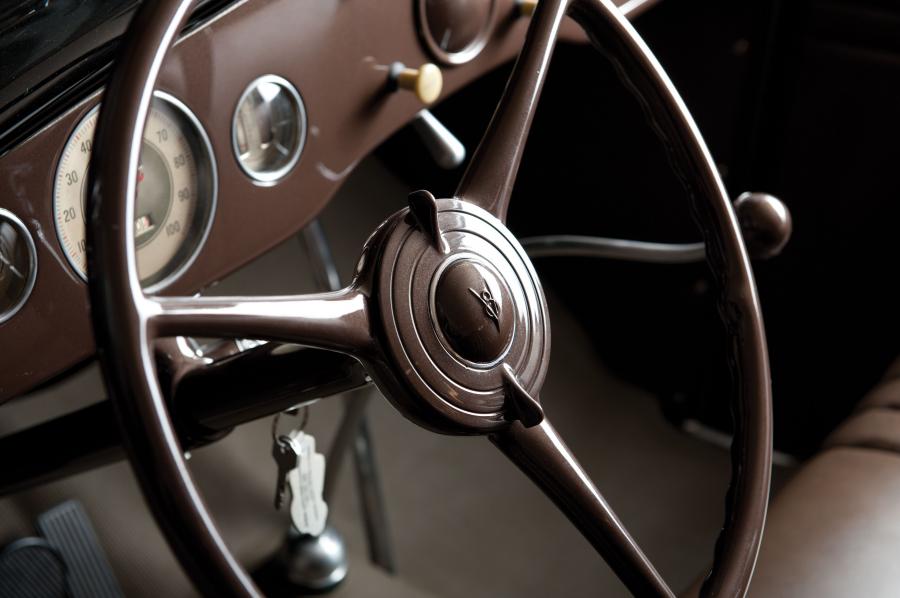  Ford DeLuxe Phaeton 1935 года  (фото 12 из 33)